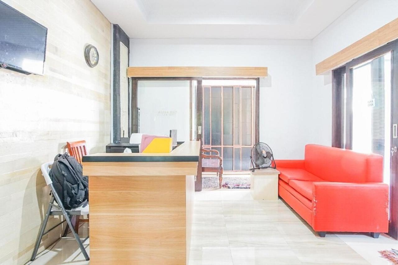 Reddoorz Near Muaya Beach Jimbaran Exterior photo
